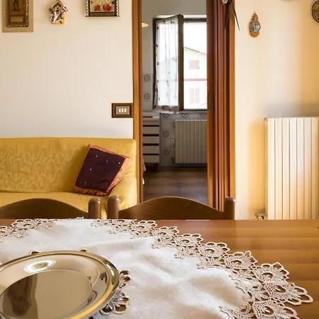 Ferienhaus Fuer 10 Personen In Monte San Pietrangeli, Adriakueste Italien Kueste Der Marken Monte San Pietrangeli