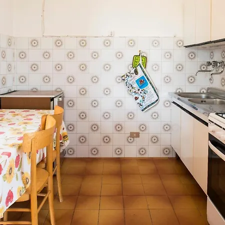 Ferienhaus Fuer 10 Personen In Monte San Pietrangeli, Adriakueste Italien Kueste Der Marken بيت للعطل Monte San Pietrangeli