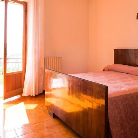 Ferienhaus Fuer 10 Personen In Monte San Pietrangeli, Adriakueste Italien Kueste Der Marken Monte San Pietrangeli